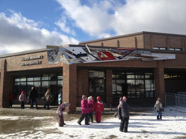 École de la Maisonnée | 1500 Boulevard du Mi-Vallon, Sherbrooke, QC J1N 3Y5, Canada | Phone: (819) 822-5686