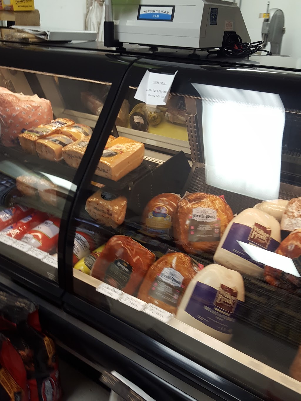Chaumont IGA Express | 12070 E Main St, Chaumont, NY 13622, USA | Phone: (315) 649-2444