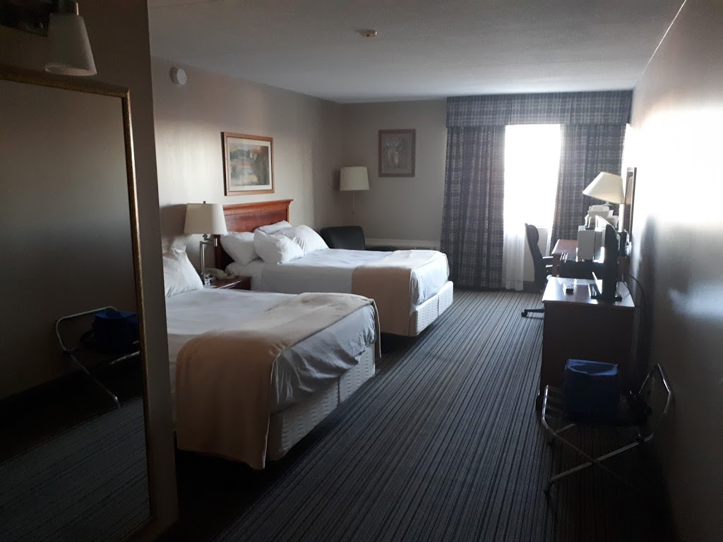 Ramada by Wyndham London | 817 Exeter Rd, London, ON N6E 1W1, Canada | Phone: (519) 681-4900