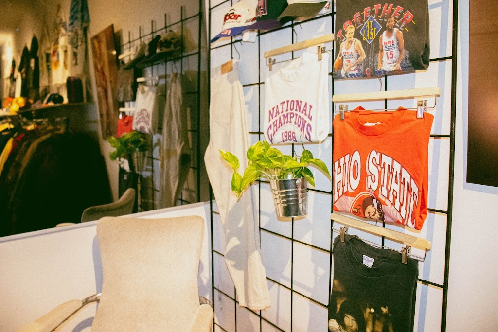 RoadThrifts Granby | 166 Rue Cowie local #107, Granby, QC J2G 3V3, Canada | Phone: (579) 361-4695