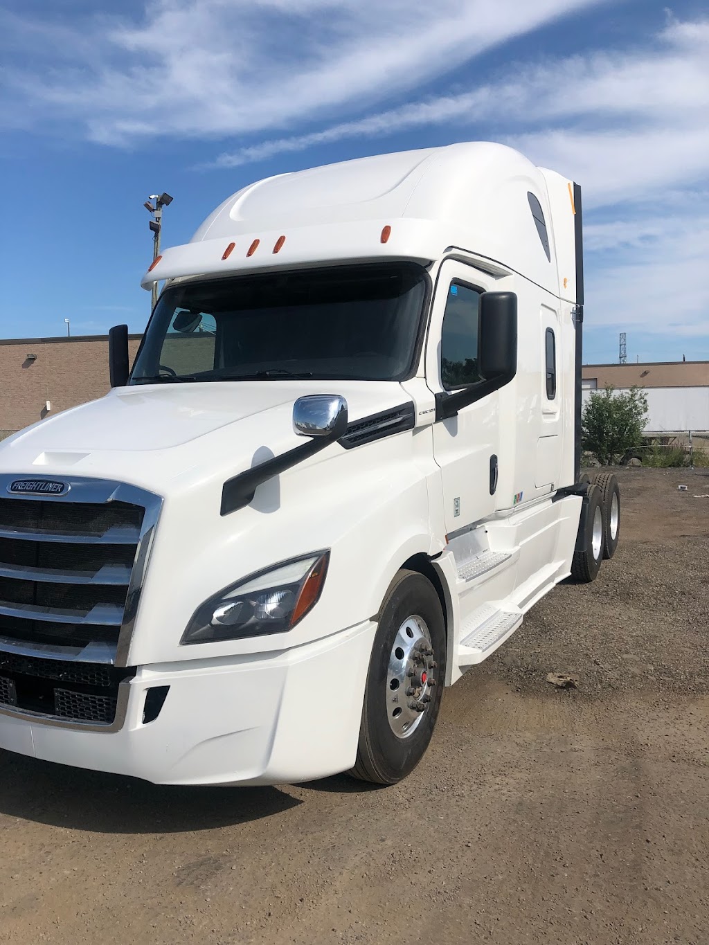 DPH Transport | 7 Poznan Cres, Winnipeg, MB R2P 0G8, Canada | Phone: (204) 688-2423