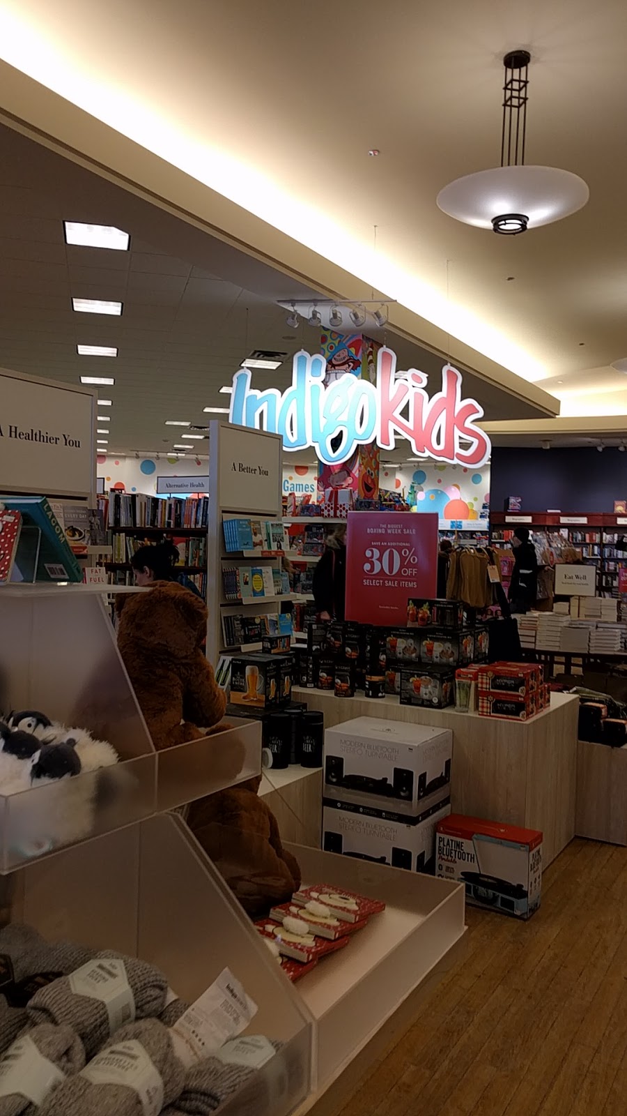 Indigo | 33 Mapleview Dr E, Barrie, ON L4N 9A9, Canada | Phone: (705) 733-1974