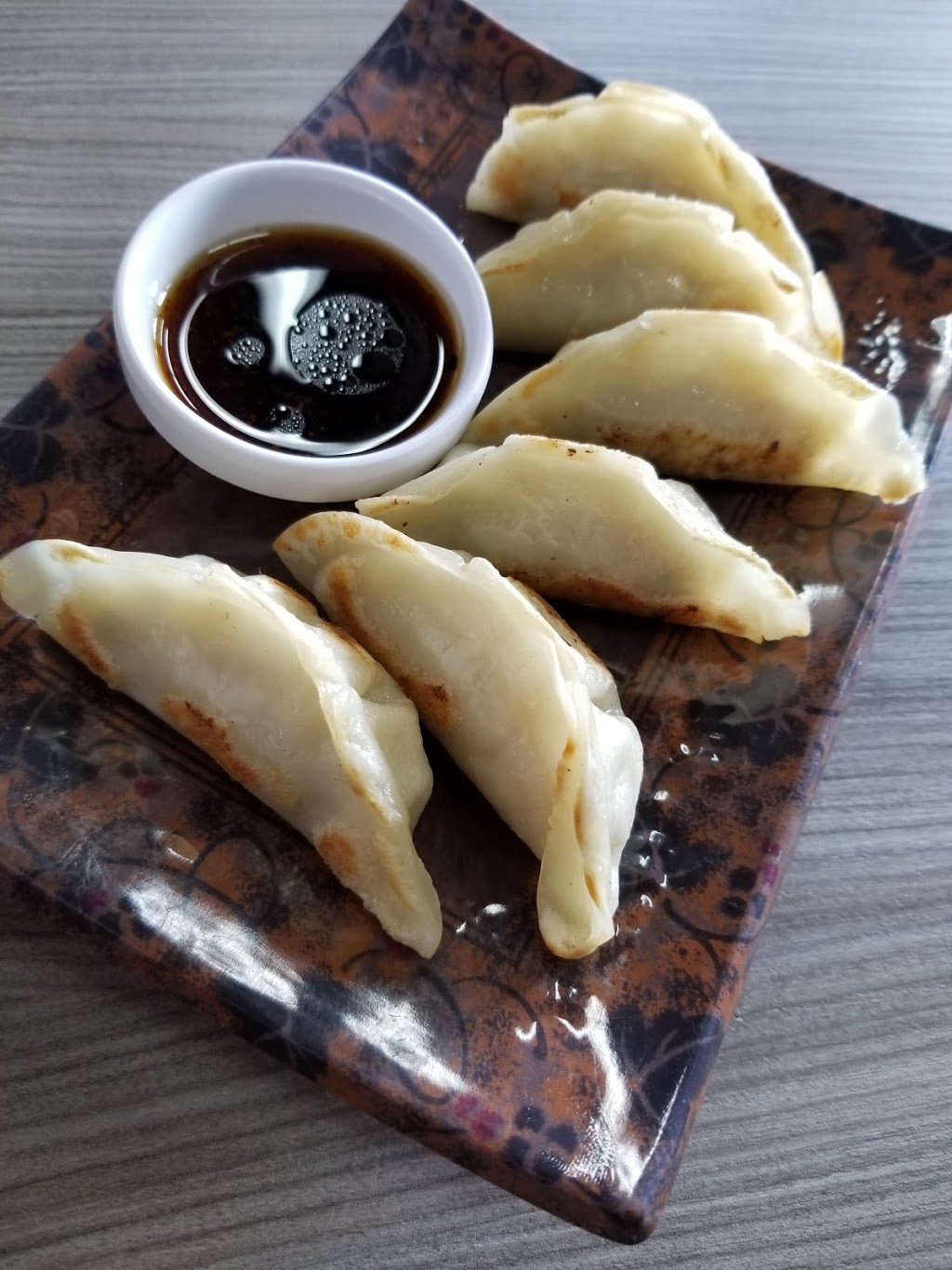 Lemongrazz Viet & Thai Restaurant | 3280 Monarch Dr Unit 8, Orillia, ON L3V 8A2, Canada | Phone: (705) 325-8338