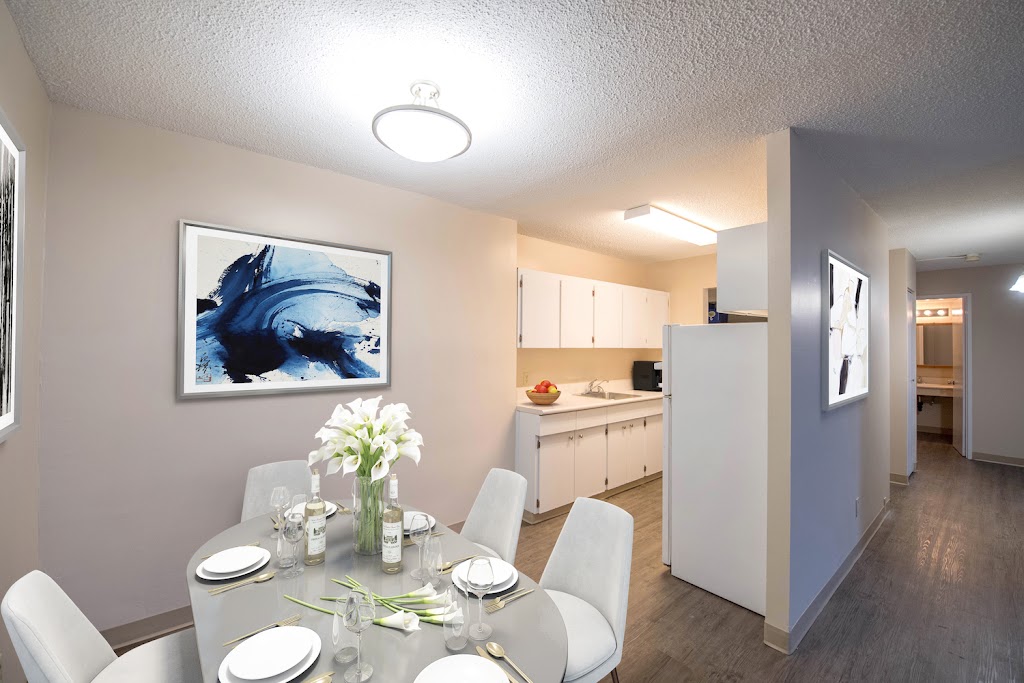 Southview Plaza Apartments | 2080 Pembina Hwy, Winnipeg, MB R3T 2G9, Canada | Phone: (204) 269-8078