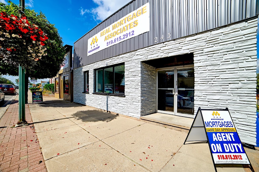 Justin McCallum - Real Mortgage Associates | 243 Main St, Glencoe, ON N0L 1M0, Canada | Phone: (519) 615-2912