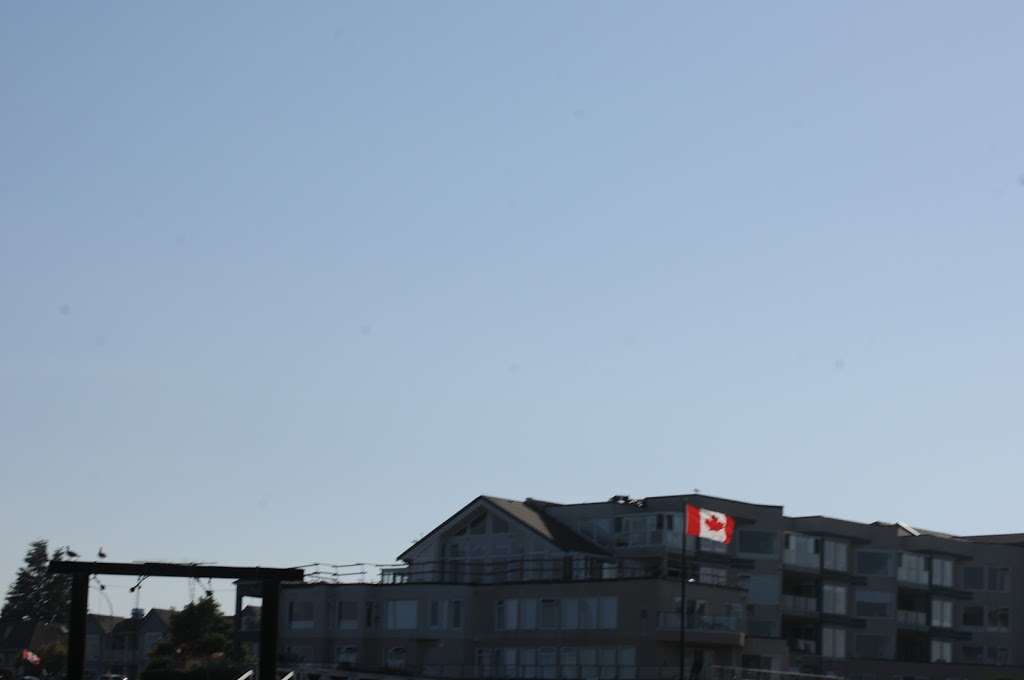 Sidney Waterfront Inn & Suites | 9775 1 St, Sidney, BC V8L 3E1, Canada | Phone: (250) 656-1131