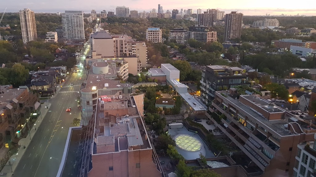 Bellamond Yorkville | 155 Yorkville Ave, Toronto, ON M5R 1C4, Canada | Phone: (647) 799-3875