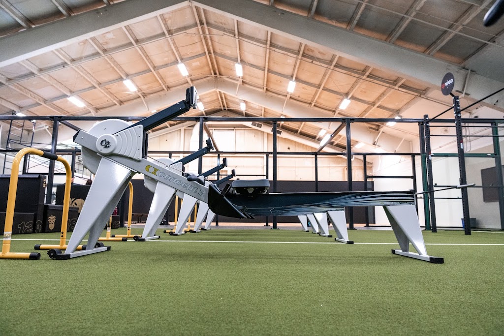 Blackburn Athletics Brossard | 7777 Bd Marie-Victorin, Brossard, QC J4W 1B3, Canada | Phone: (514) 943-7465
