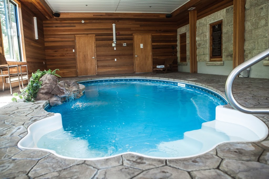 Hotel Montfort Nicolet | 1141 Rue Saint Jean Baptiste, Nicolet, QC J3T 1W4, Canada | Phone: (819) 293-6262