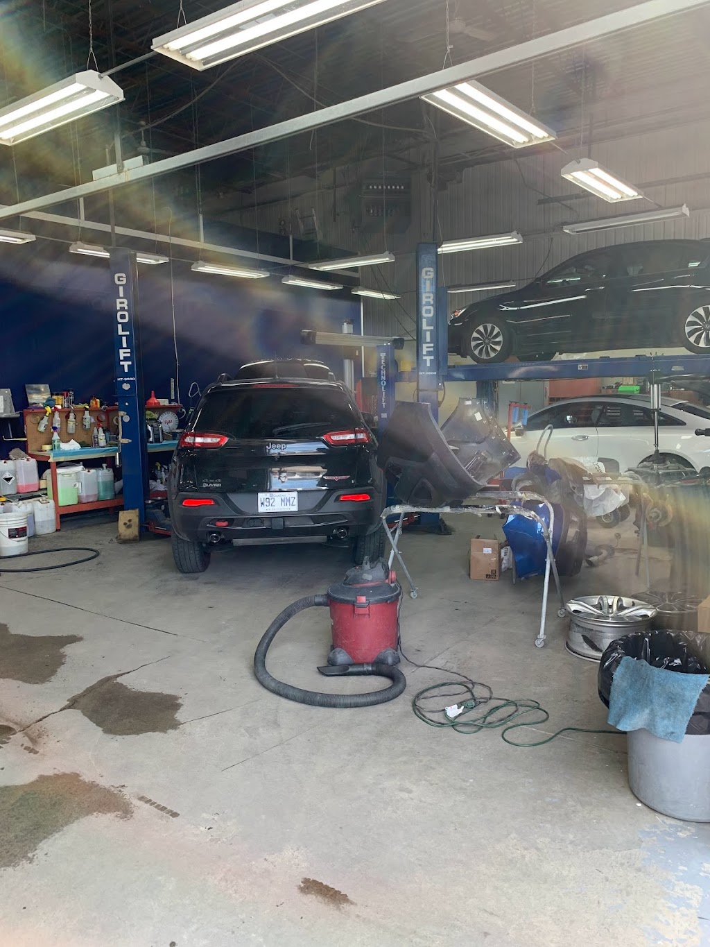 NOVUS GLASS | 780 Rue Bombardier, Mascouche, QC J7K 1X9, Canada | Phone: (450) 325-2229