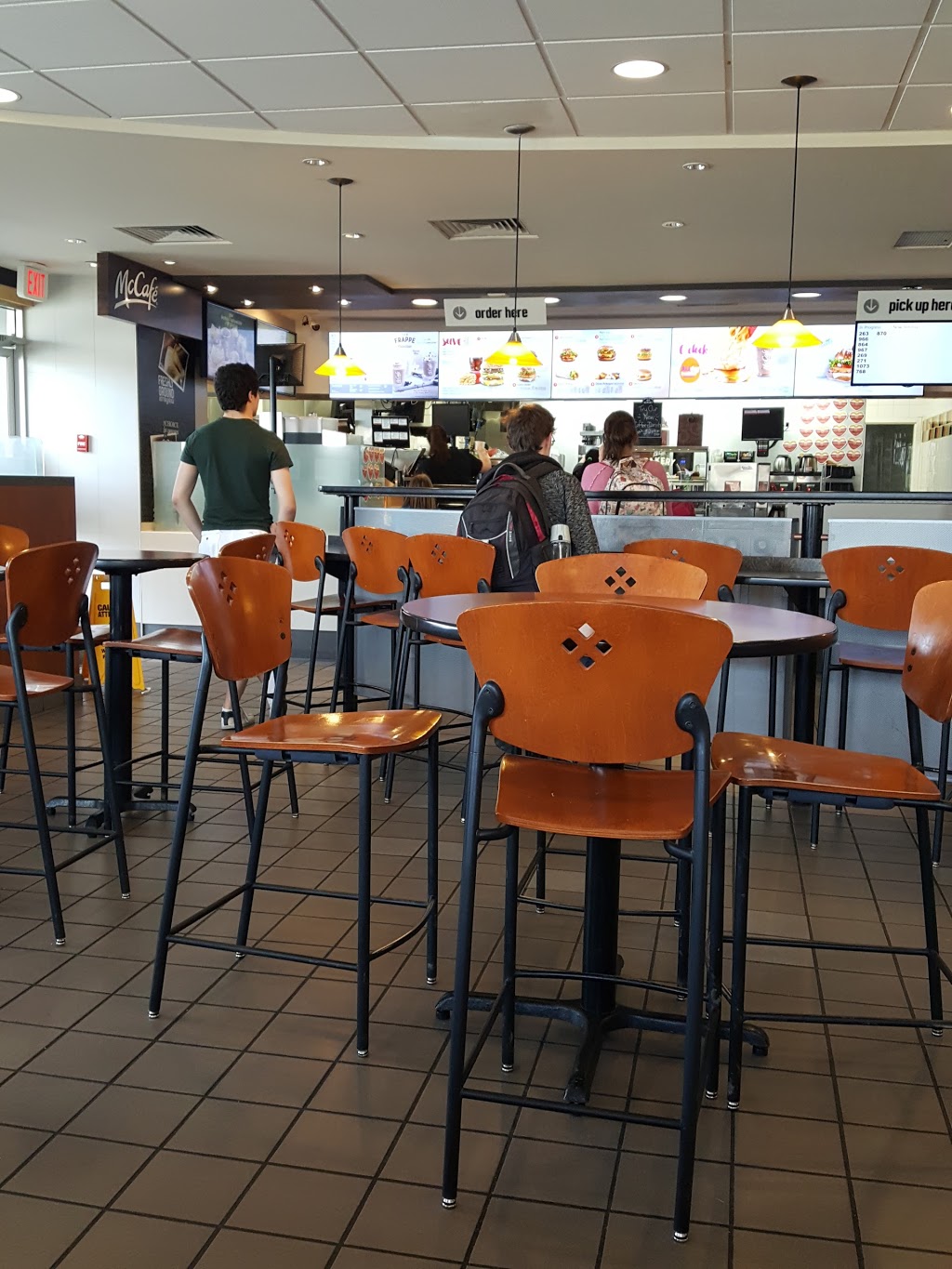 McDonalds | 26360 Fraser Hwy, Aldergrove, BC V4W 2Z7, Canada | Phone: (604) 857-7670