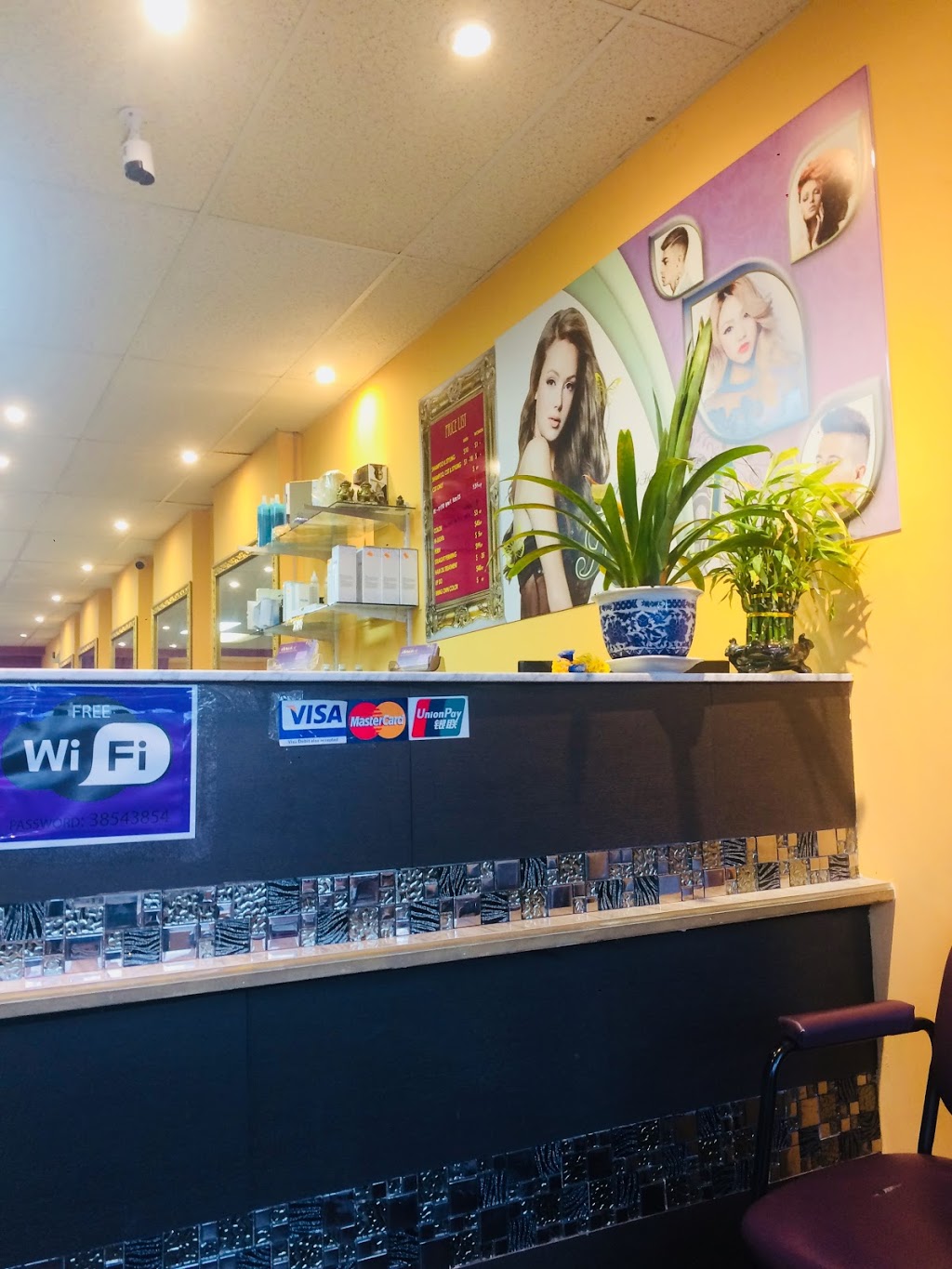 Hair J | 3854 Bathurst St, North York, ON M3H 3N3, Canada | Phone: (416) 285-8868