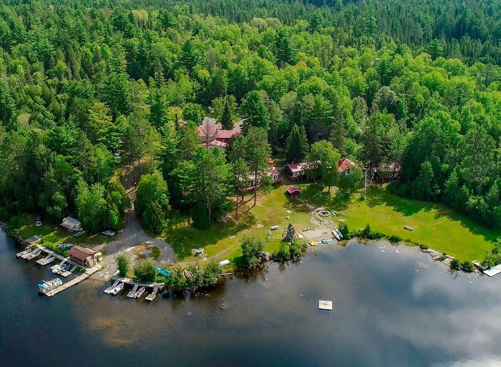 Ravenscroft Cottages Inc. | 19 Jumping Caribou Rd, Temagami, ON P0H 2H0, Canada | Phone: (705) 569-3865