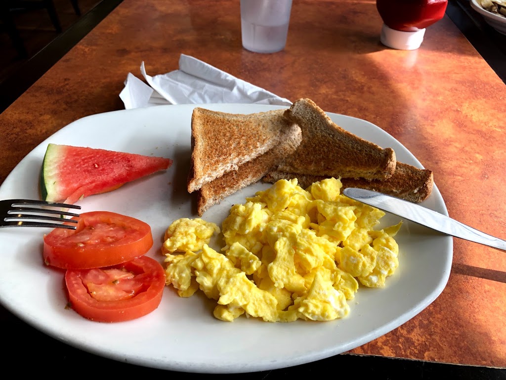 The Green Apple Cafe | Broadway #13, Orangeville, ON L9W 0A4, Canada | Phone: (519) 942-2909