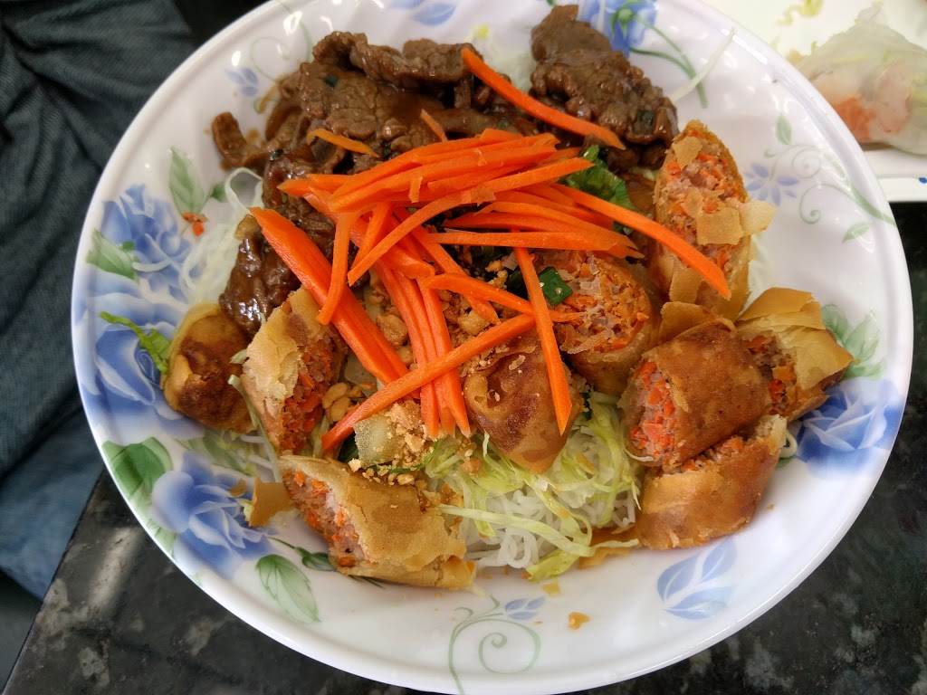 Pho Thanh Vietnamese Noodle House | 6630 4 St NE, Calgary, AB T2K 6G9, Canada | Phone: (403) 295-0563