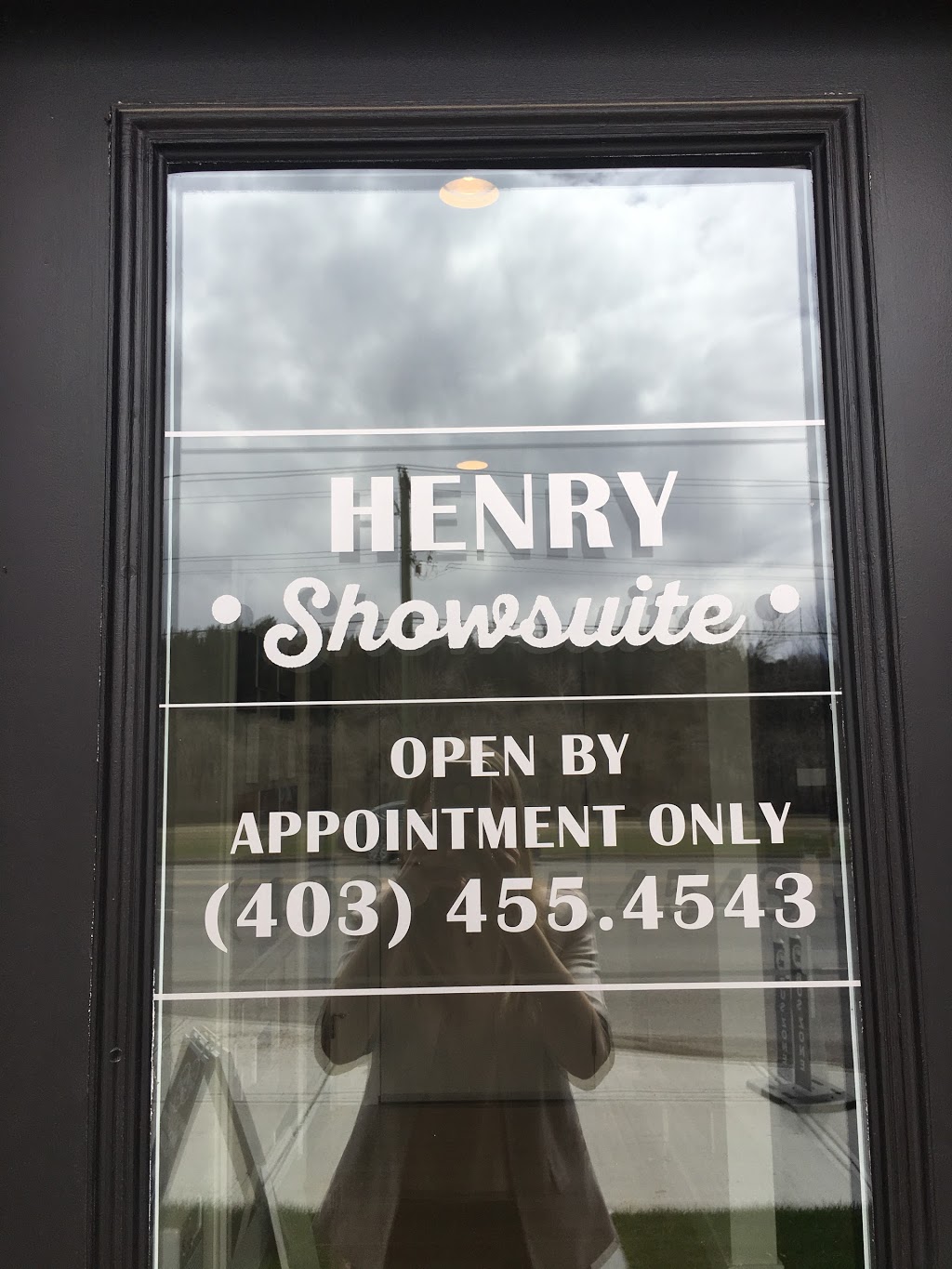 The Henry in Parkdale | 3028 Parkdale Blvd NW, Calgary, AB T2N 2T4, Canada | Phone: (403) 455-4543
