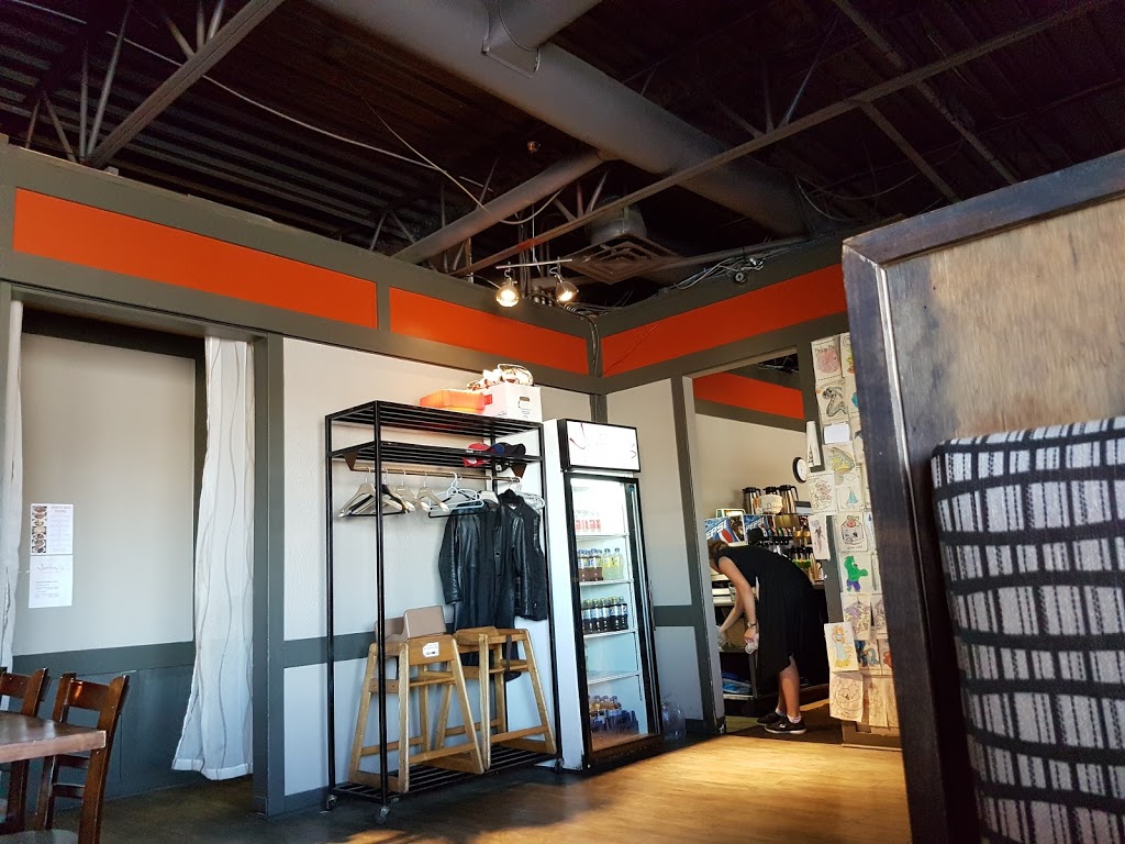 Jeffreys Restaurant | 1420 Henderson Hwy, Winnipeg, MB R2G 1N4, Canada | Phone: (204) 338-7398