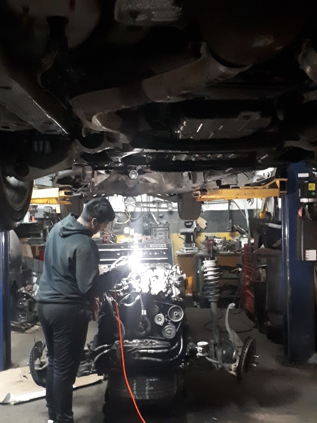 Topnotch Auto Repair | 102 Turbine Dr Unit 8, North York, ON M9L 2S2, Canada | Phone: (416) 743-1010