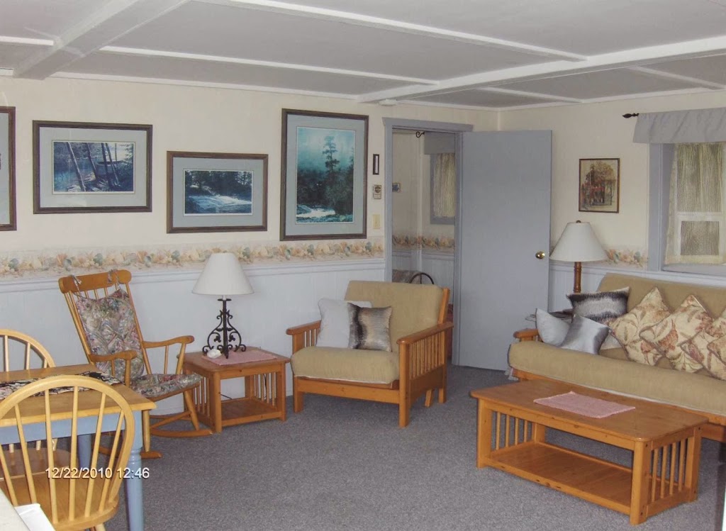 Beach House Salt Spring Bed & Breakfast | 369 Isabella Point Rd, Salt Spring Island, BC V8K 1V4, Canada | Phone: (888) 653-6334