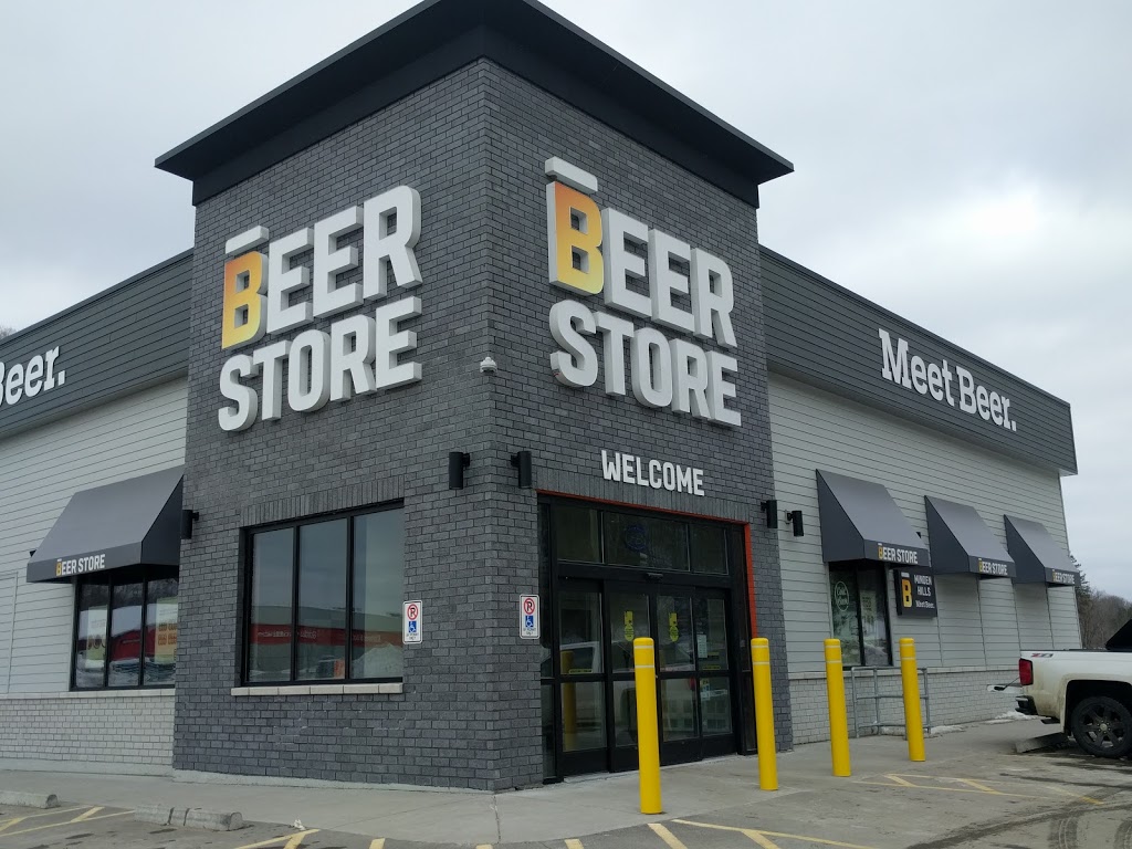 Beer Store 4558 | 12325 ON-35, Minden, ON K0M 2K0, Canada | Phone: (705) 286-3578