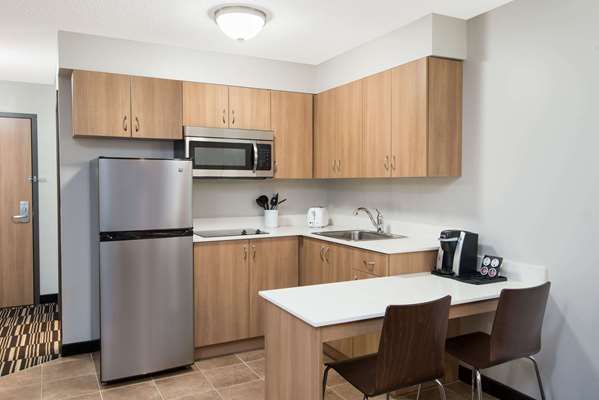Microtel Inn & Suites by Wyndham Sudbury | 1312 Kingsway, Sudbury, ON P3B 2E5, Canada | Phone: (705) 470-6161