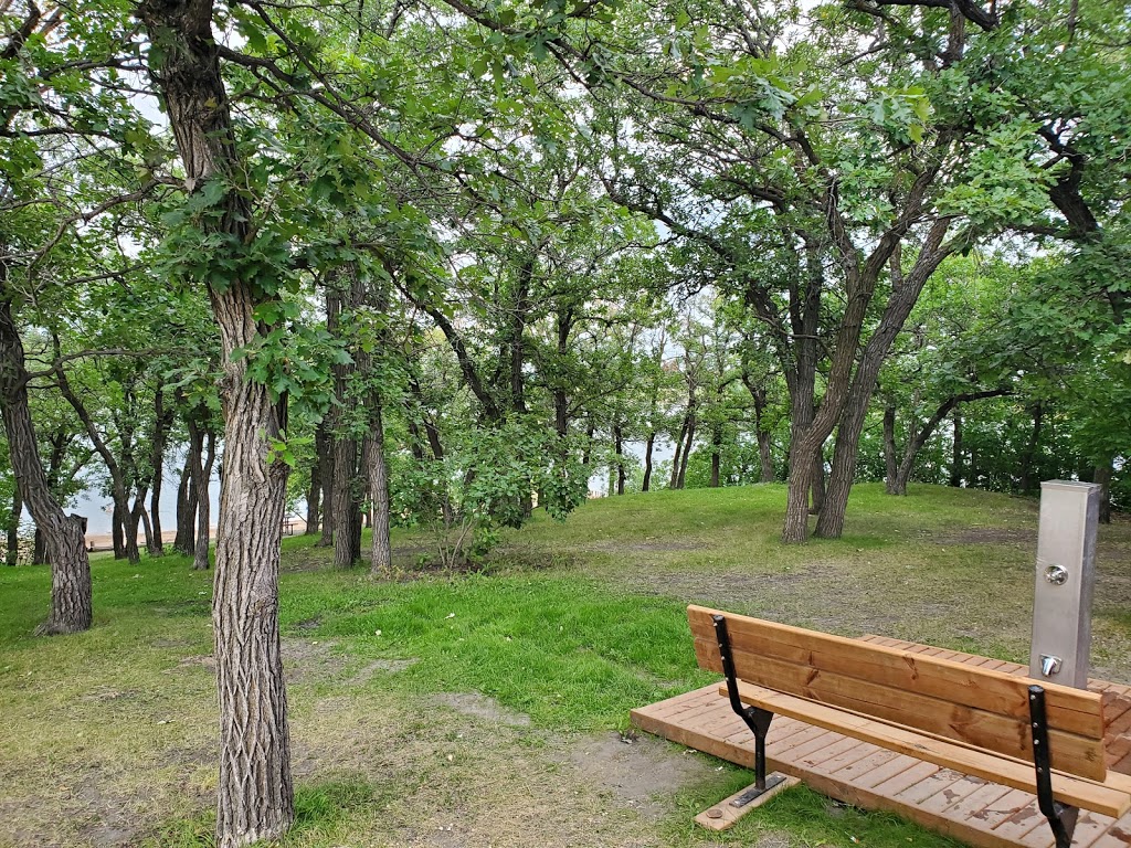 Lake Minnewasta Campground & Colert Beach | 100 Colert Rd, Morden, MB R6M 1V3, Canada | Phone: (204) 822-4991