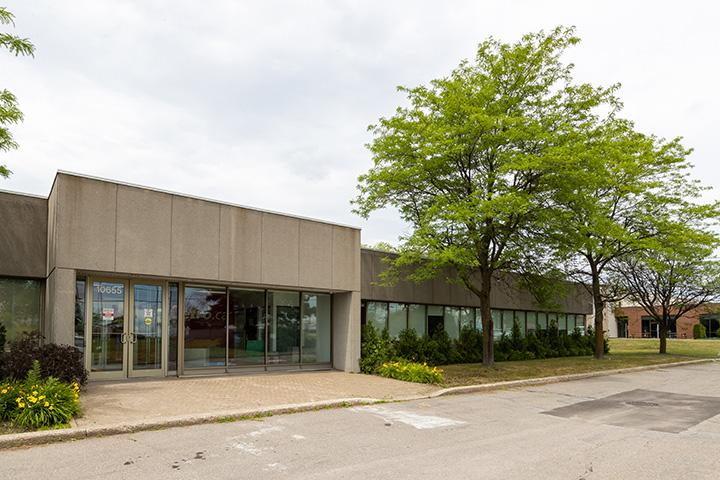 Metro épicerie en ligne - Henri Bourassa | 10655 Bd Henri Bourassa O, Saint-Laurent, QC H4S 1A1, Canada | Phone: (844) 777-7611