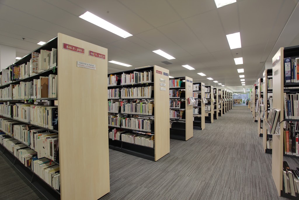 Montarville Boucher-De La Bruere Library | 501 Chemin du Lac, Boucherville, QC J4B 6V6, Canada | Phone: (450) 449-8650