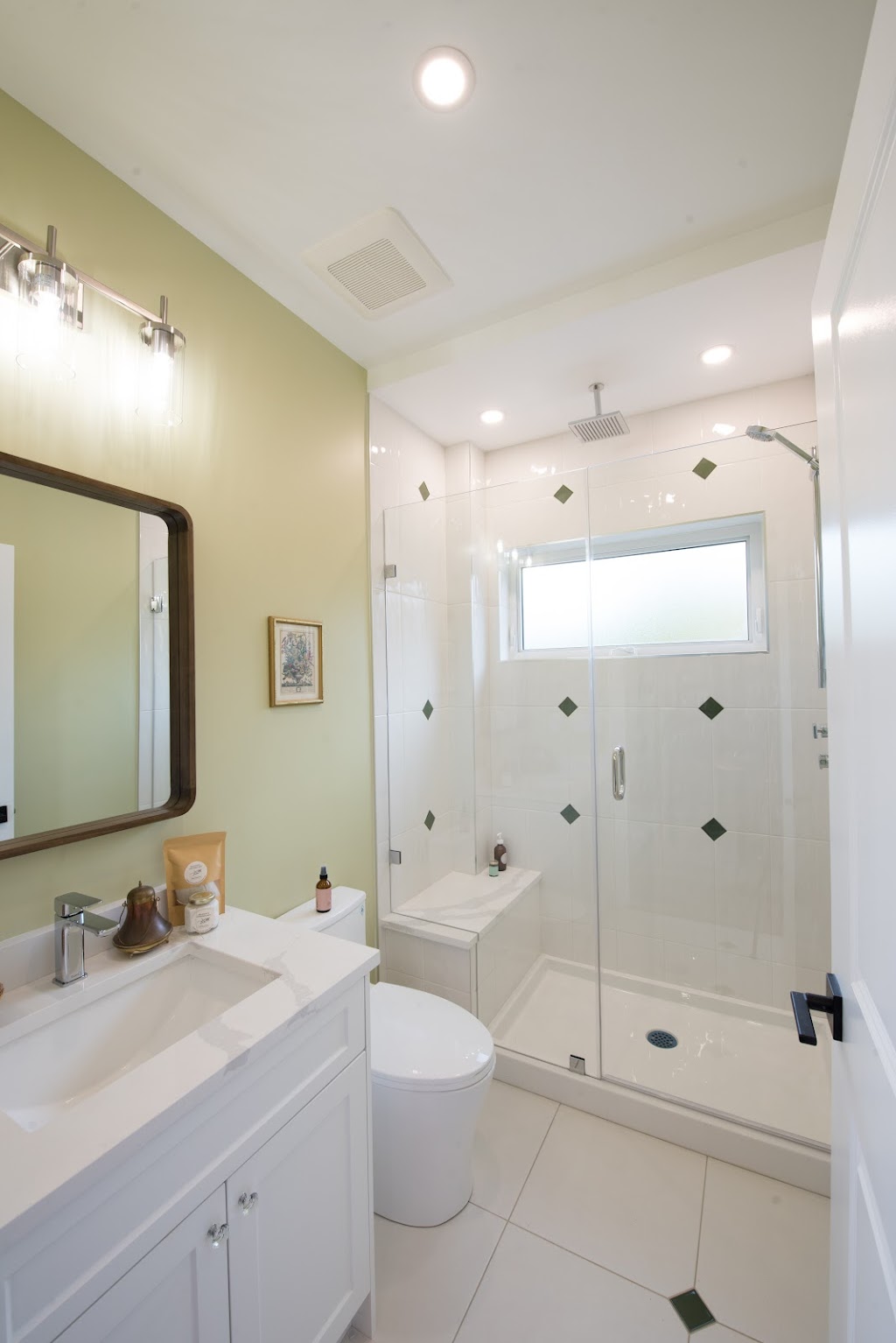 LJH Construction | 4300 N Fraser Way Unit 127, Burnaby, BC V5J 5J8, Canada | Phone: (604) 449-5686