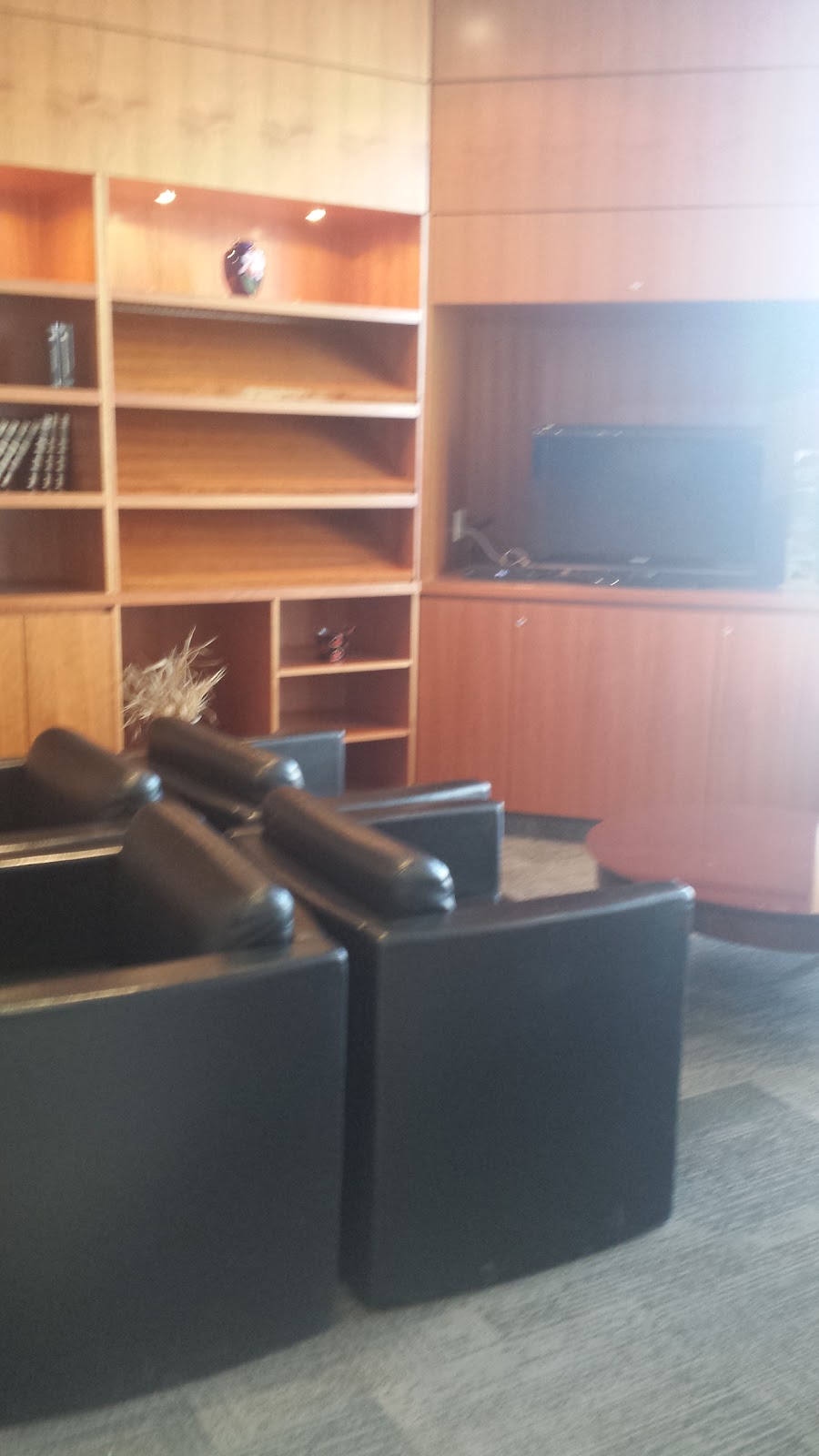 BMO Bank of Montreal | 2555 32 St NE, Calgary, AB T1Y 7J6, Canada | Phone: (403) 234-1715
