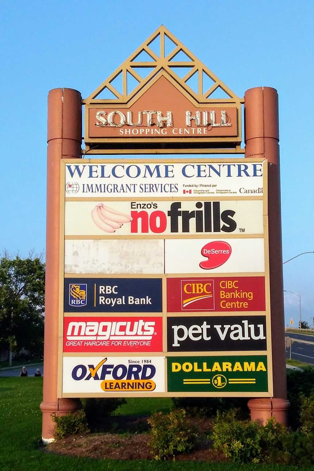 South Hill Shopping Ctr | Yonge St & 16th Ave, Richmond Hill, ON L4C 0A8, Canada