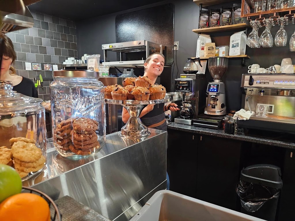 Le Café Mêlé | 615 Bd Rolland-Cloutier A, Lantier, QC J0T 1V0, Canada | Phone: (819) 774-4553