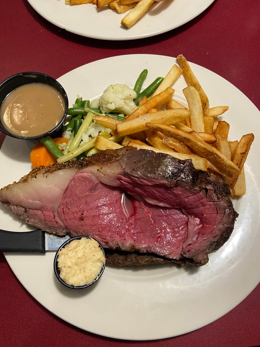 T-Bones Grill House | 953 Charing Cross Rd, Chatham, ON N7M 5H9, Canada | Phone: (519) 360-9401