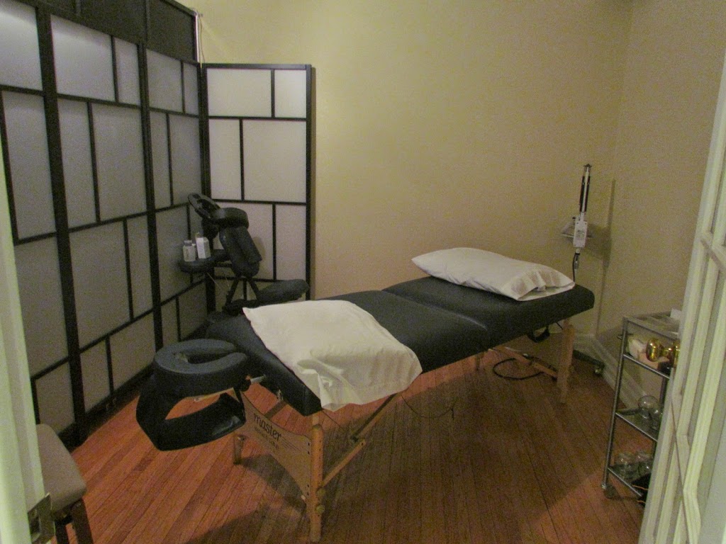 Acupuncture, Physio & Massage Center | health | 3572 Cawthra Rd, Mississauga, ON L5A 2Y3, Canada | 9052900818 OR +1 905-290-0818