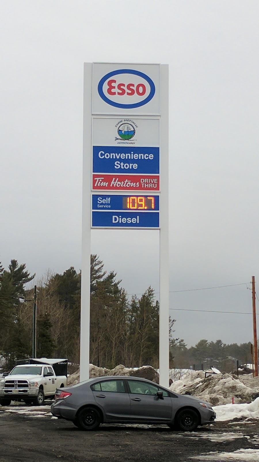 MAGNETAWAN ESSO | 1 HWY 529 N, Britt, ON P0G 1A0, Canada | Phone: (705) 383-1515