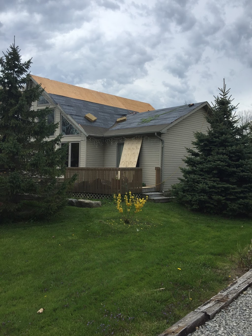 CDR Roofing | 19 Jasmine St, Hamilton, ON L8V 2M8, Canada | Phone: (905) 962-1206