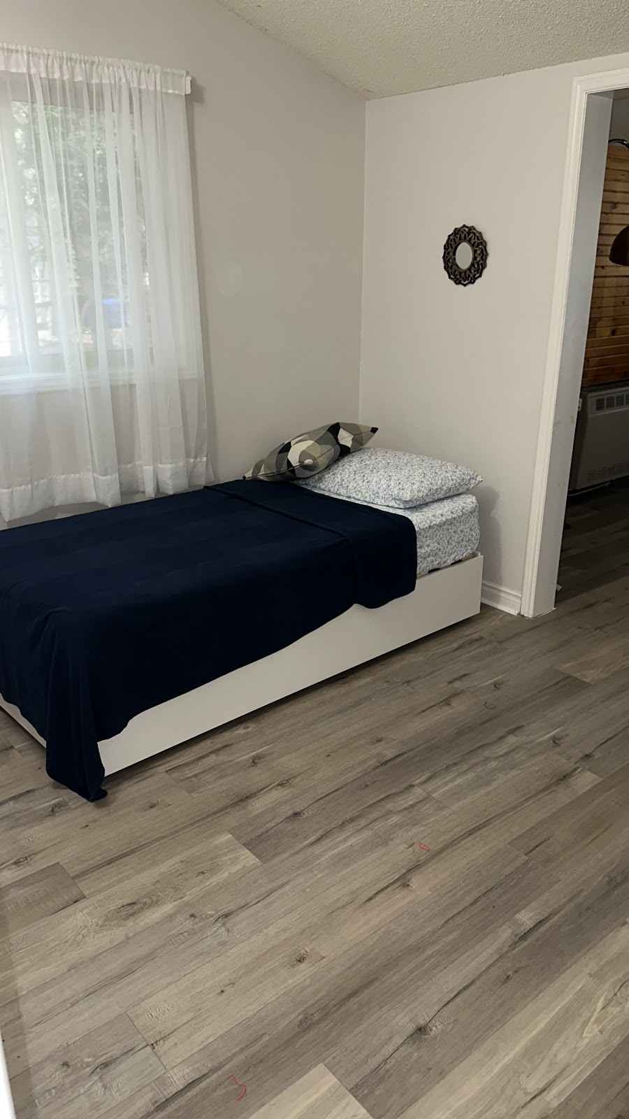 Evergreen Chalet | 66 Harpur Dr, Tobermory, ON N0H 2R0, Canada | Phone: (437) 238-3984