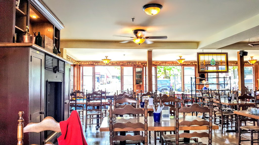 Le Relais Restaurant Bistro | 286 Chemin Knowlton, Knowlton, QC J0E 1V0, Canada | Phone: (450) 242-2232