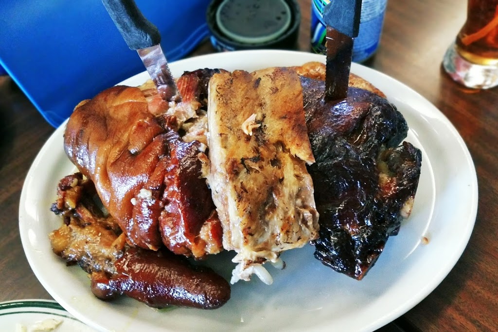 The Olde Heidelberg Restaurant Tavern & Motel | 3006 Lobsinger Line, Heidelberg, ON N0B 1Y0, Canada | Phone: (519) 699-4413