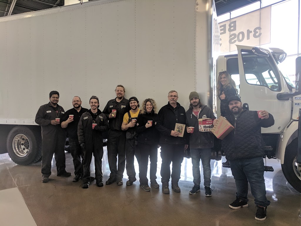 Altruck International Truck Centres | 5280 S Service Rd, Burlington, ON L7L 5H5, Canada | Phone: (905) 681-6500