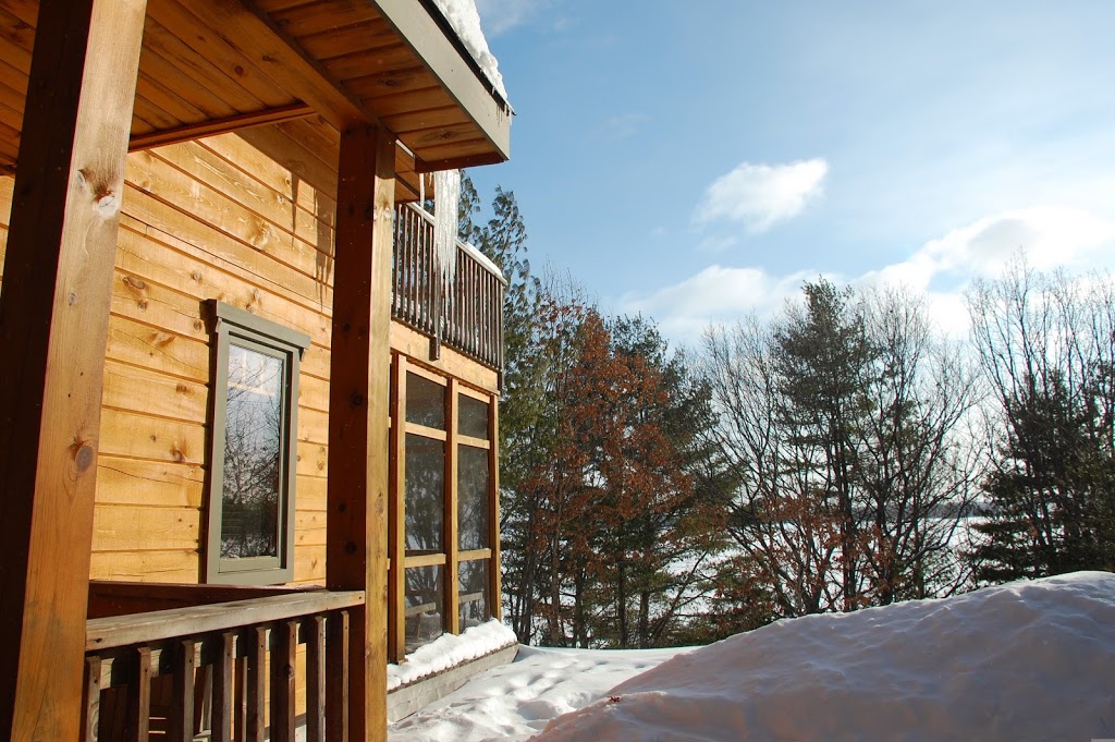 Whitewater Village | 503 Rafting Rd, Foresters Falls, ON K0J 1V0, Canada | Phone: (866) 298-3333