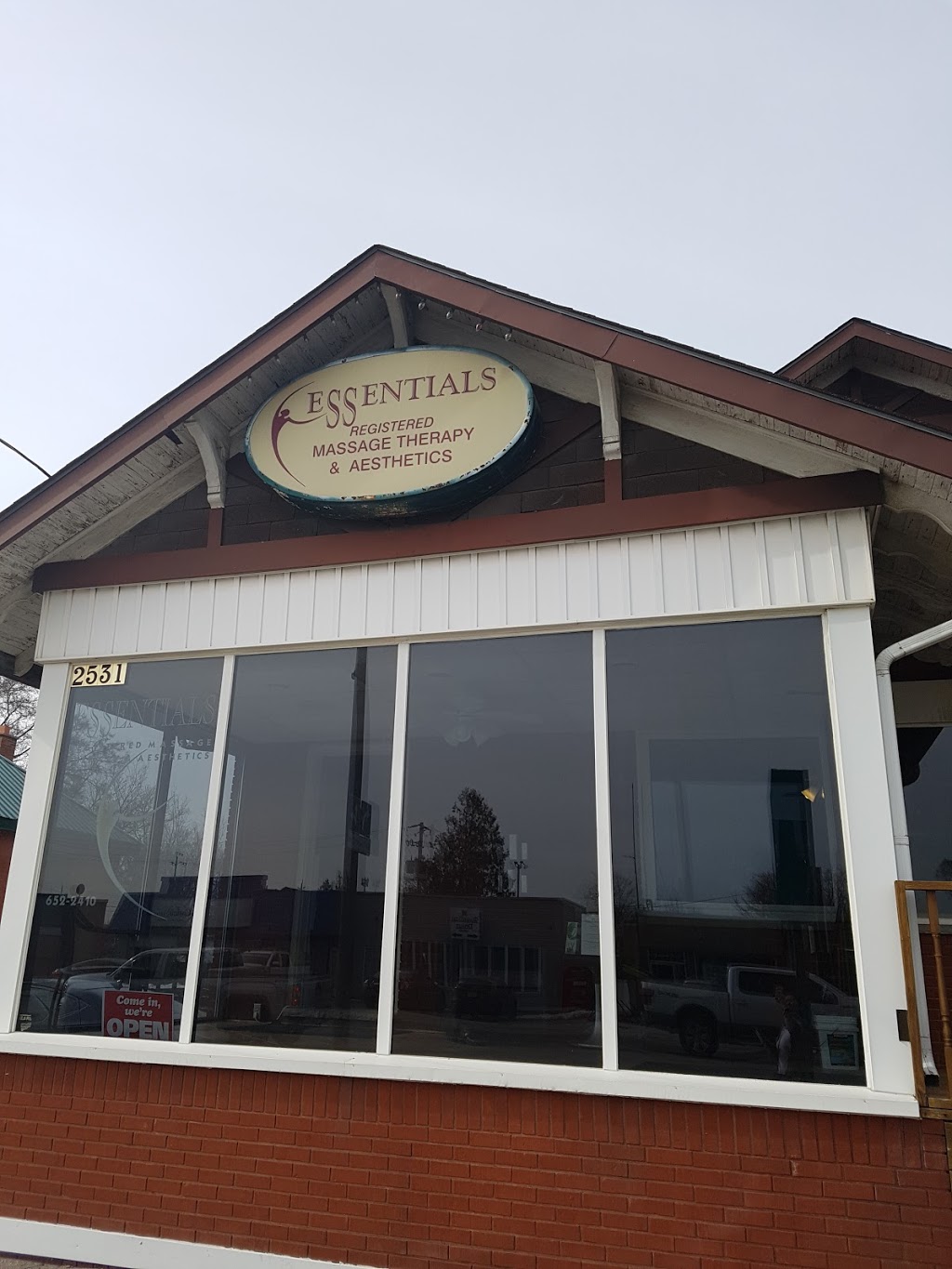 Essentials Registered Massage | 2531 Main St, London, ON N6P 1R2, Canada | Phone: (519) 652-2410