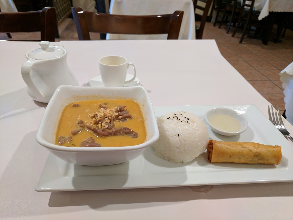 Lily Thai & Vietnamese Cuisine | 10 Mill St E, Acton, ON L7J 1G9, Canada | Phone: (519) 853-1688
