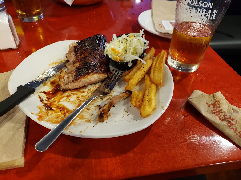 St. Louis Bar & Grill | 353 Duckworth St, Barrie, ON L4M 5C2, Canada | Phone: (705) 252-0999