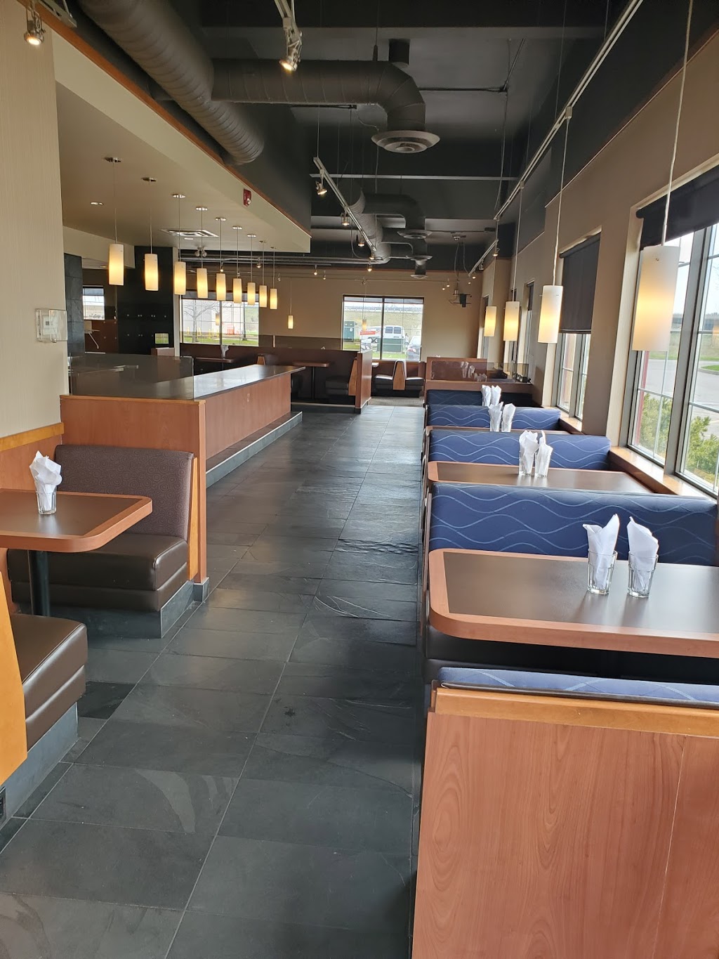 Tabaq Restaurant | 1637 Pettit Rd, Fort Erie, ON L2A 5M4, Canada | Phone: (905) 994-9900