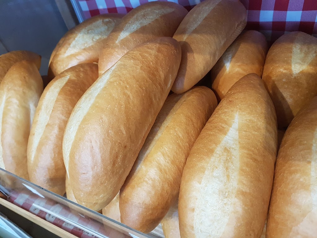 Au four et à mesure | 5071 Rue de Charleroi, Montréal-Nord, QC H1G 2Z6, Canada | Phone: (514) 360-6848