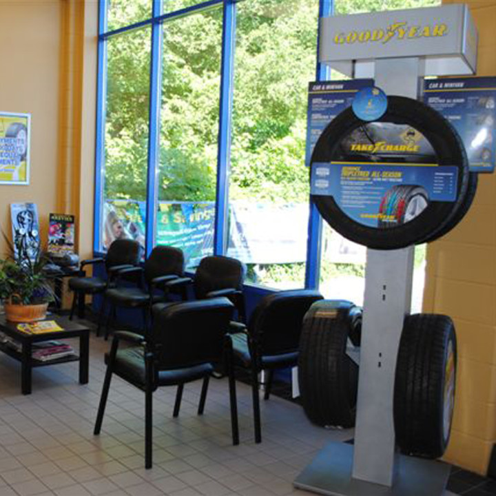 Beverly Tire & Auto | 1305 Victoria St N Unit 1,2B, Kitchener, ON N2B 3E3, Canada | Phone: (519) 569-8008