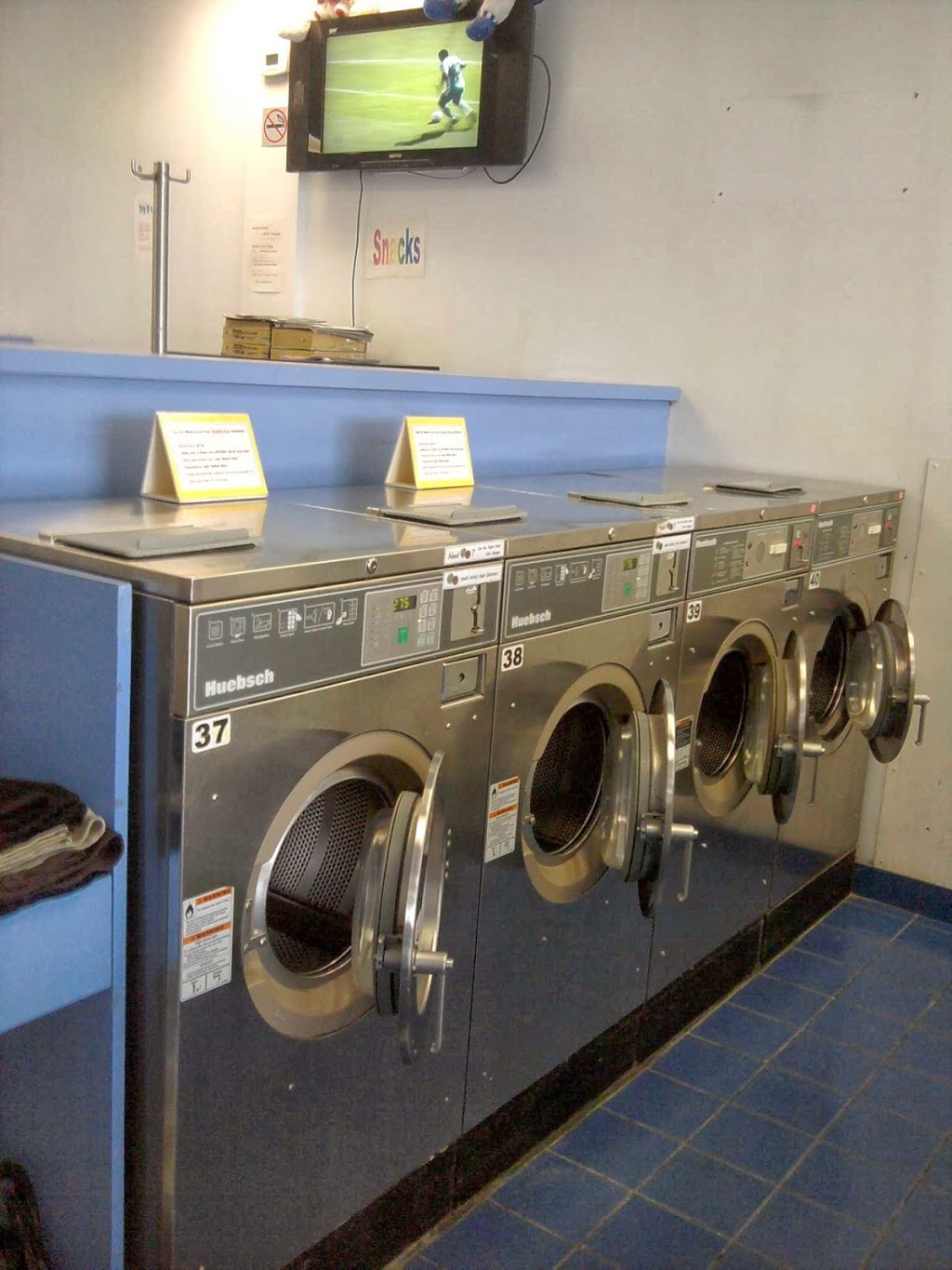 Sun Laundromat | 3585 Lawrence Ave E #6, Scarborough, ON M1G 1P4, Canada | Phone: (647) 206-6067