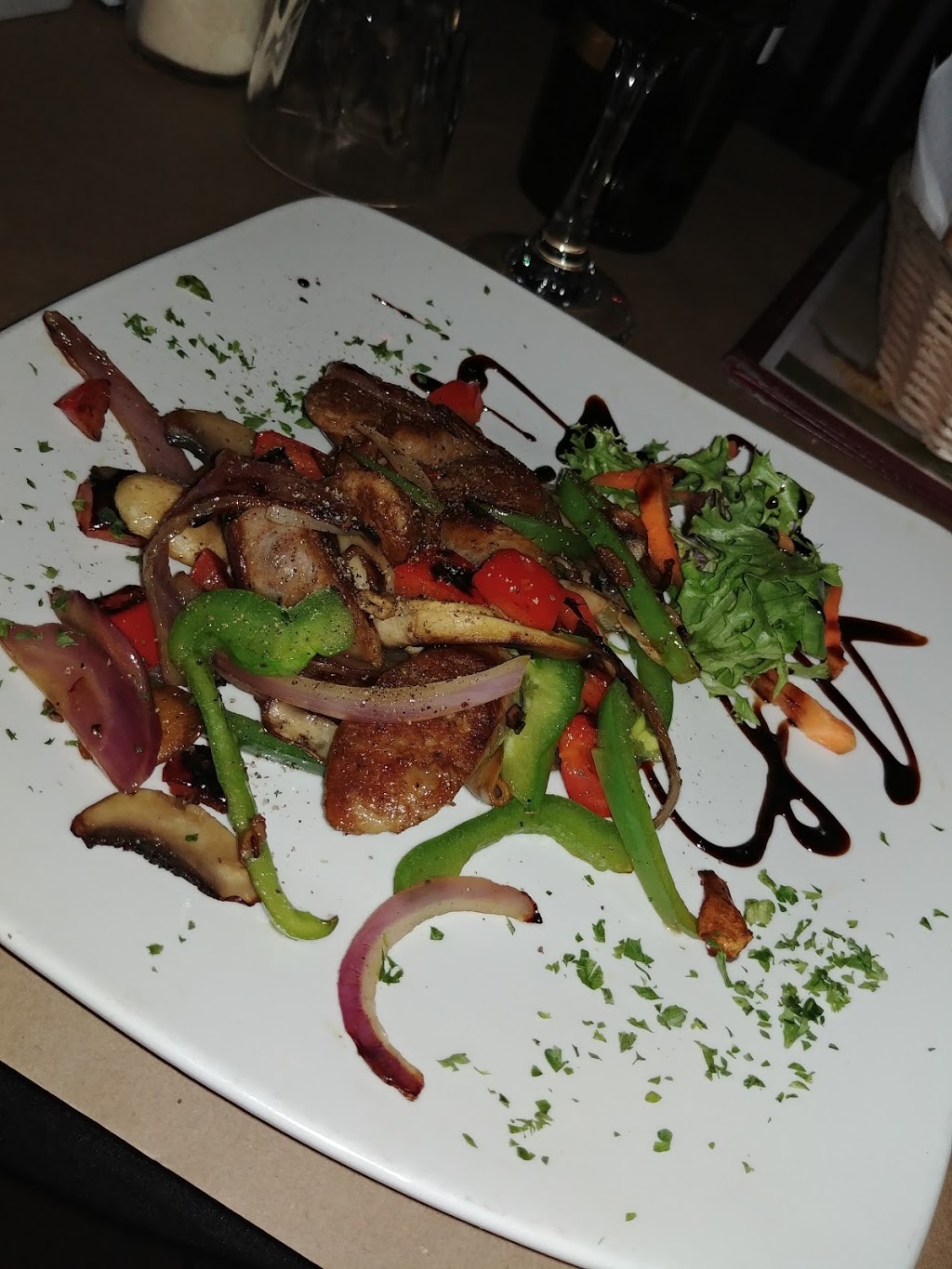 Restaurant La Piccola | 2050 Rue Fleury E, Montréal, QC H2B 1J3, Canada | Phone: (514) 858-7175