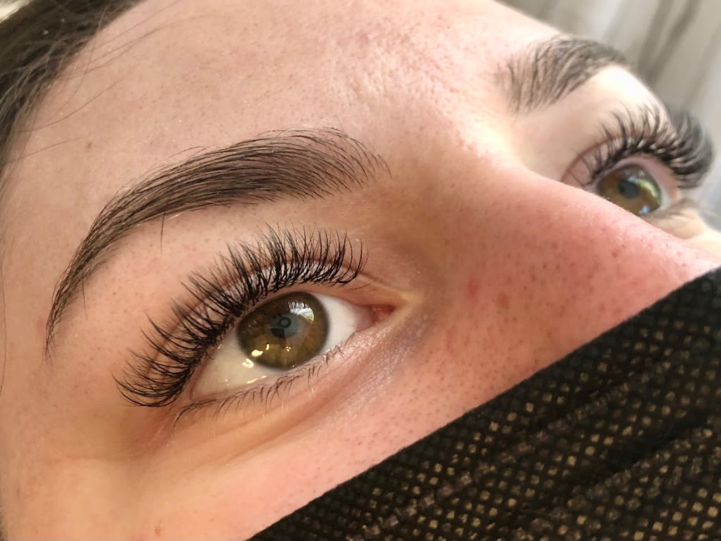 Sois belle à ta façon - Extensions de cils | 1100 Mnt Saint-Robert, Saint-Lazare, QC J7T 2L8, Canada | Phone: (450) 921-1203